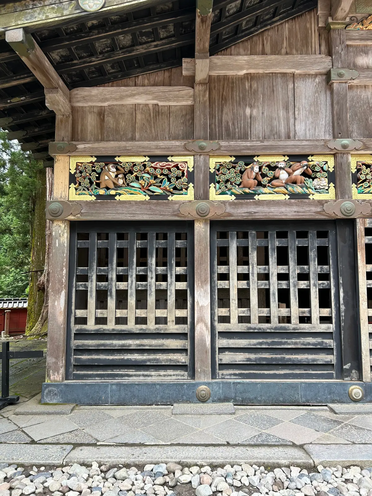 見ざる言わざる聞かざる