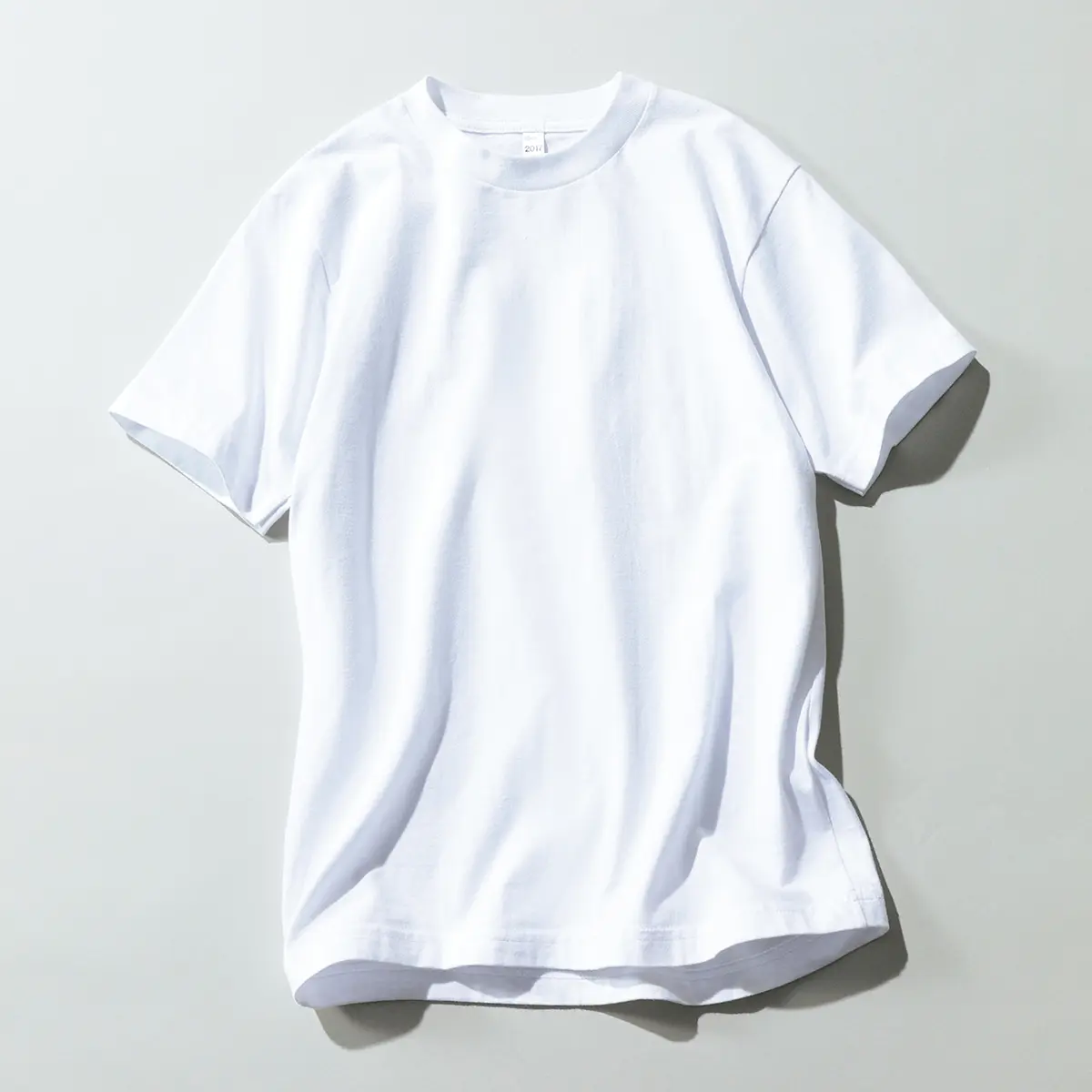 『LOS ANGELES APPAREL（ロサンゼルス アパレル）』の白Tシャツ、6.0OZ CREW NECK HEAVY COMBED COTTON T-SHIRT