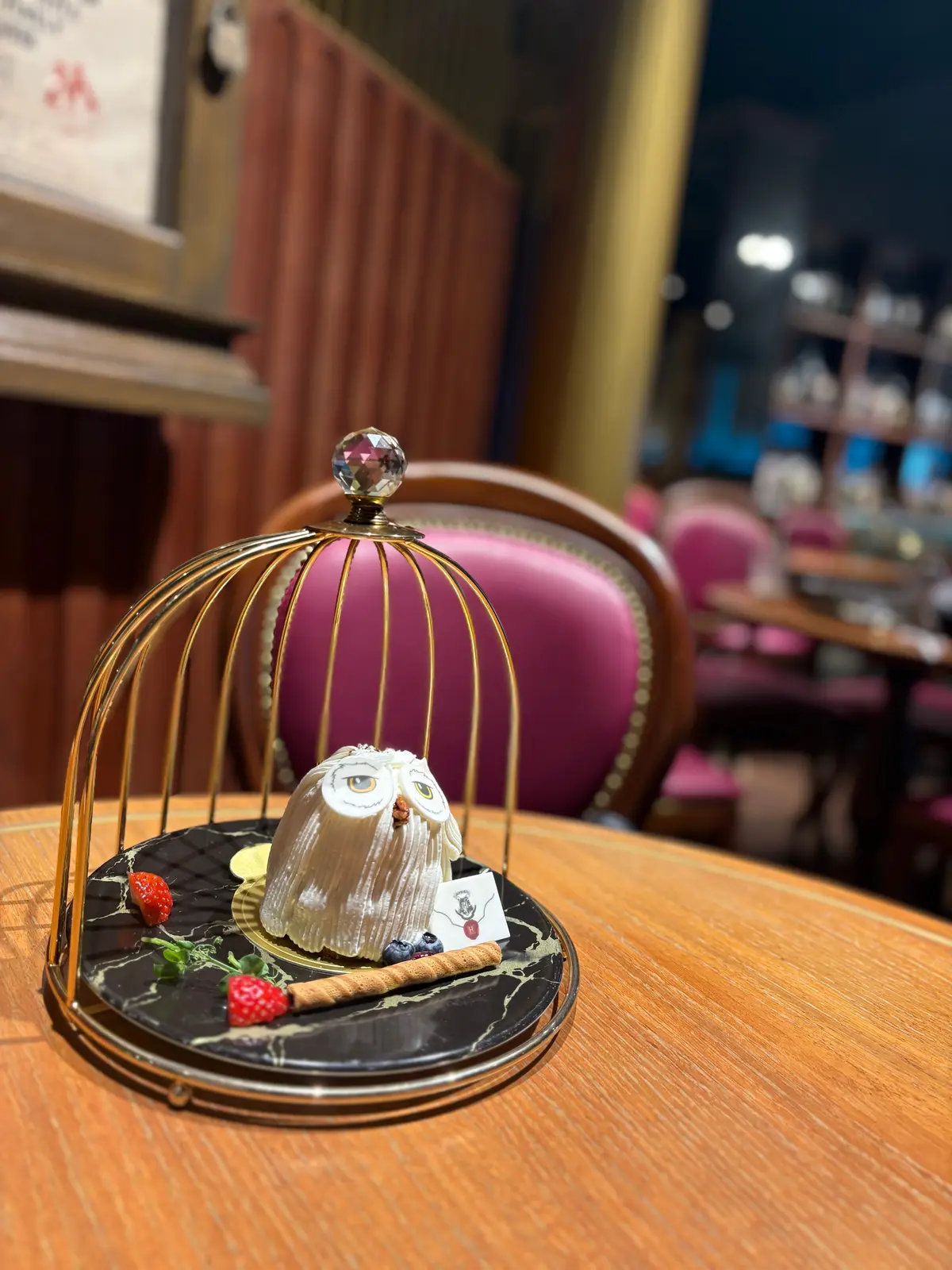 バックロットカフェ内装2