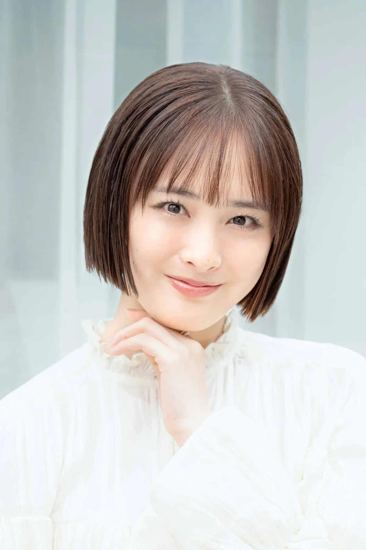 MORE専属モデル 大友花恋が「洗練ミニボブ」に大胆チェンジ！ | MORE