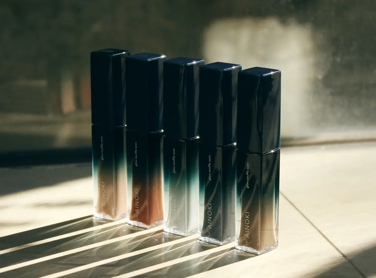 AINOKI mebuki アイノキ メブキ グロウ スフレ アイズ 　モデル画像　2025夏新色 夏コスメ2025