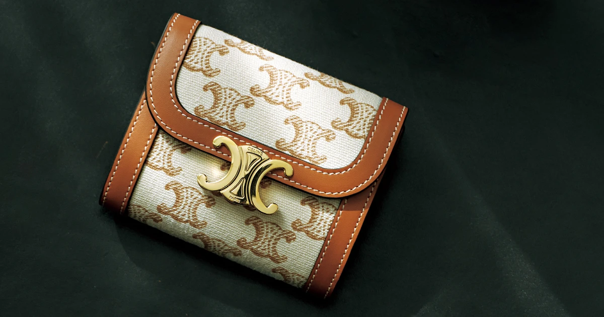 財布 大安 天赦日【一粒万倍日】CELINE 新ロゴバーティ カル