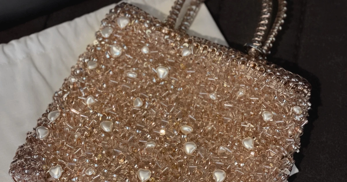 クオーリ ペルラ グリッター/パウダリーピンクシルバ アンテプリマ on