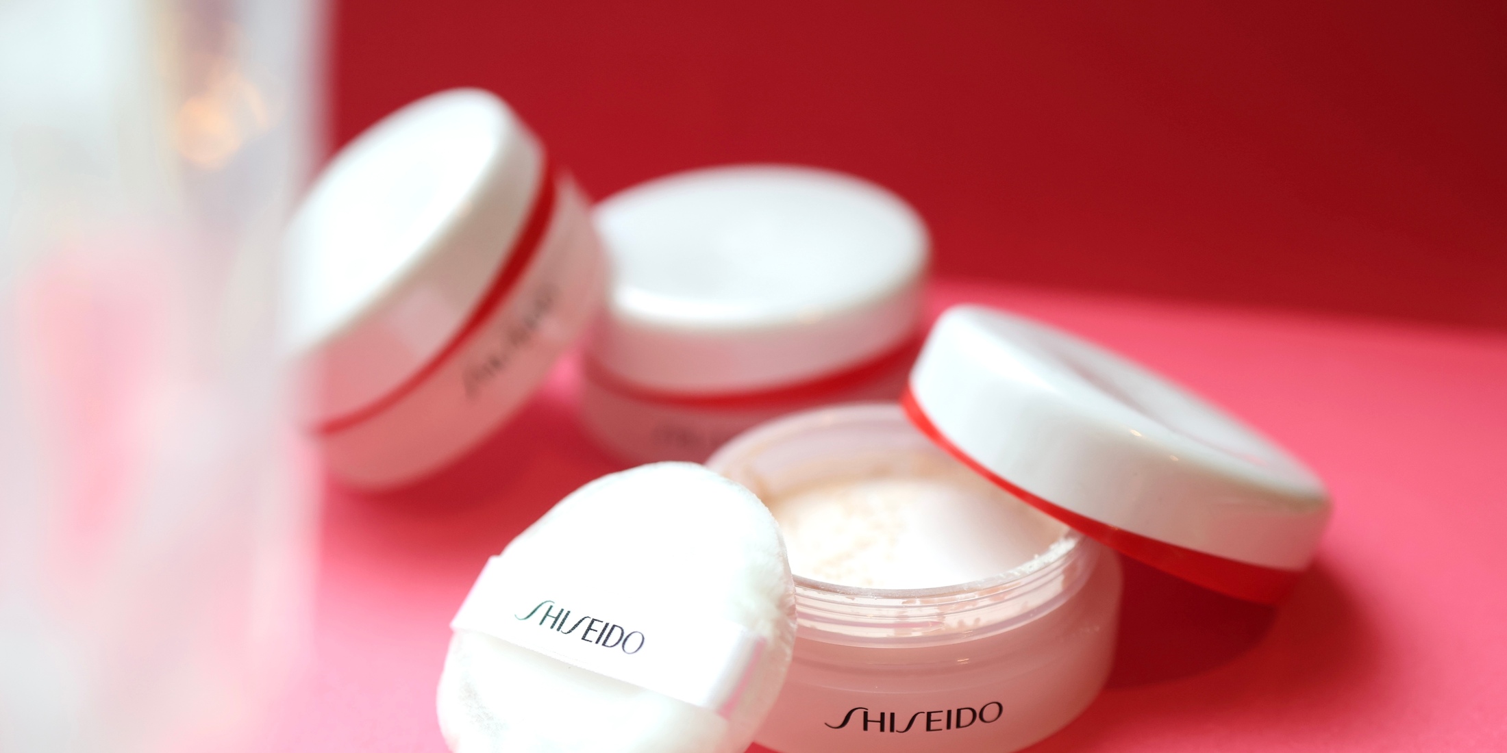 『SHISEIDO（資生堂）』新作の美容液パウダーが優秀！　コスメマニア美容家・立花ゆうりが実際にお試し！
