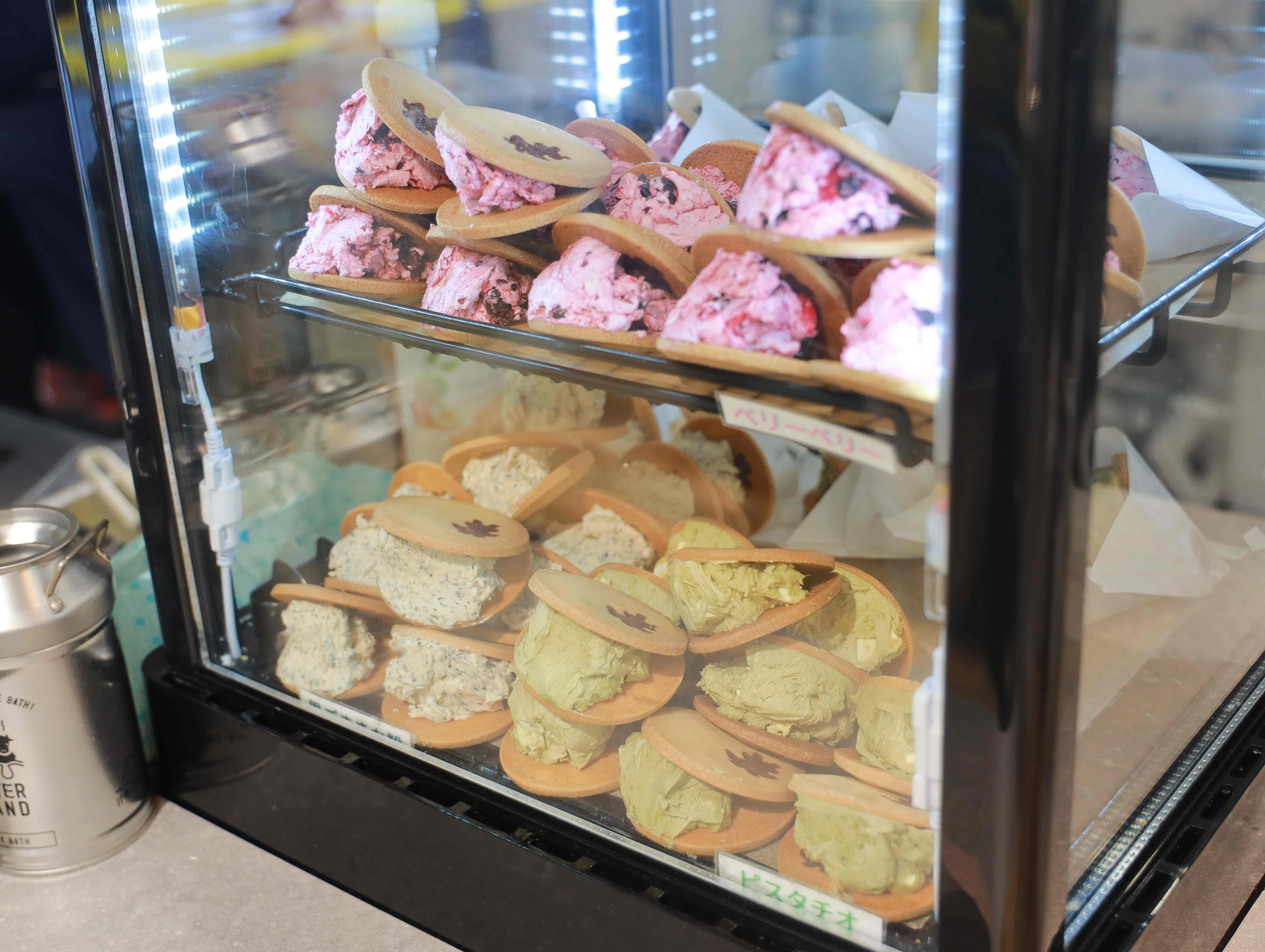 下呂温泉食べ歩きグルメ　GEROGEROバタースタンド　バタースタンド