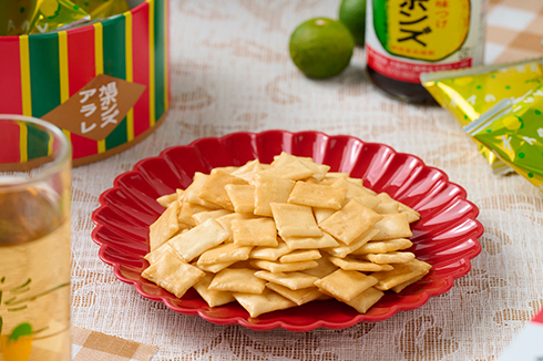 クリックでトリミング 「旭ポンズアラレ」/『日の出屋製菓』