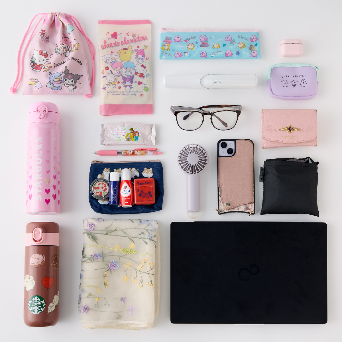 【働く20代女子のバッグの中身】いざというときのために2個持ち必須！大容量リュックの中身とは？