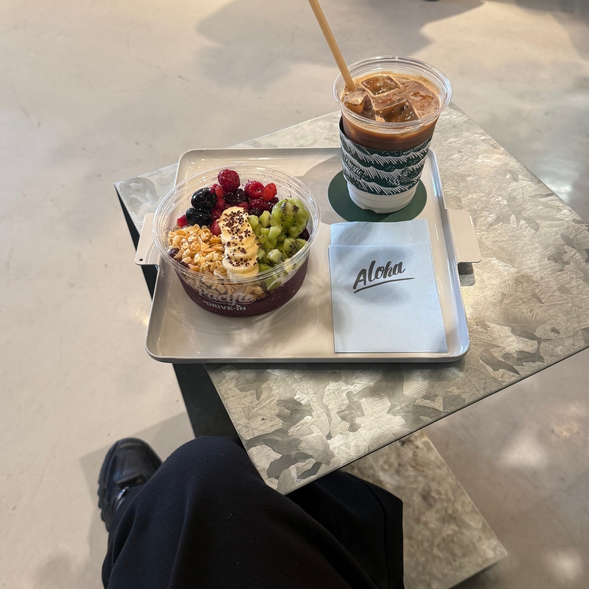 【新宿｜カフェ】アサイーボウルが食べられるリピート必須のおすすめカフェ🥣🍓