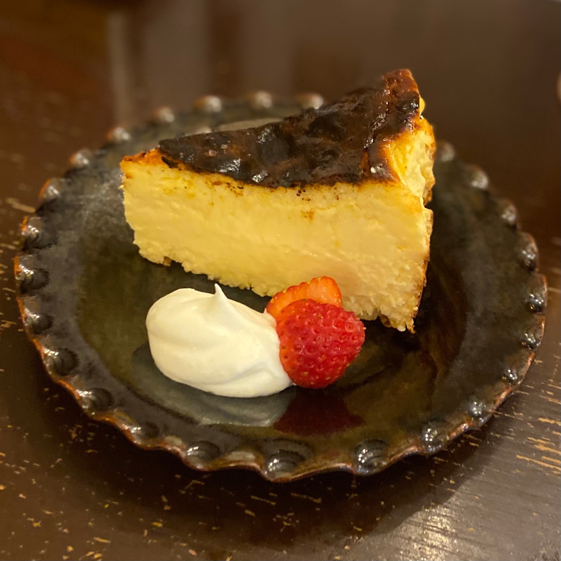 クリックでトリミング バルポルティージョ バスクチーズケーキ