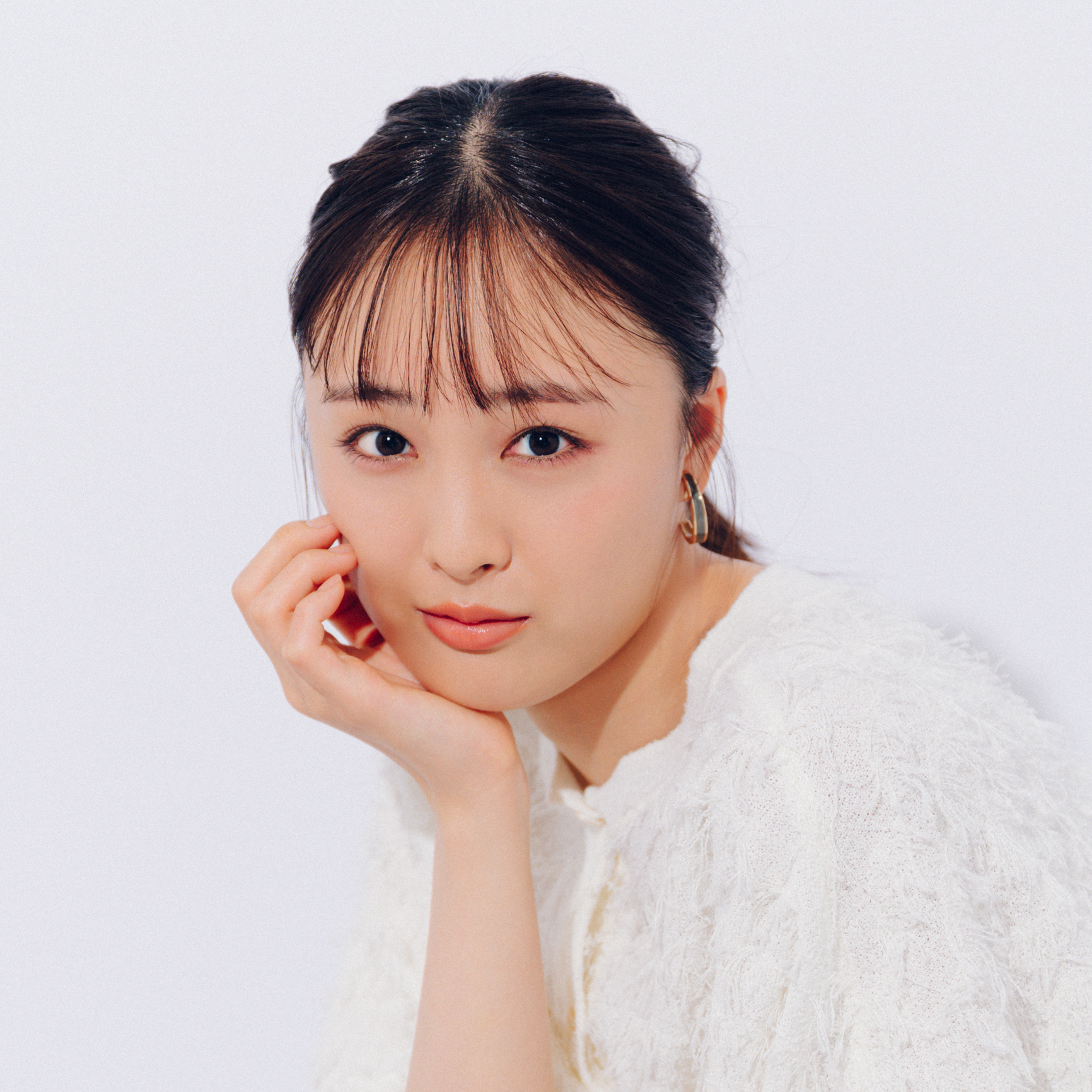 【大友花恋の通勤コーデ】ふわりとボレロをまとって軽やかに