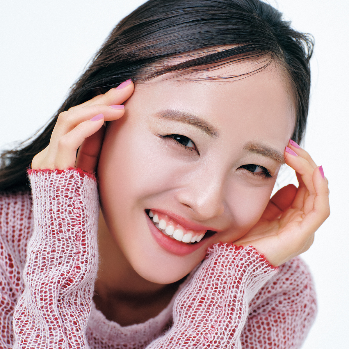 【イガリシノブの小顔メイク】ファンデ不使用！下地の色とツヤでメリハリを仕込む方法は？