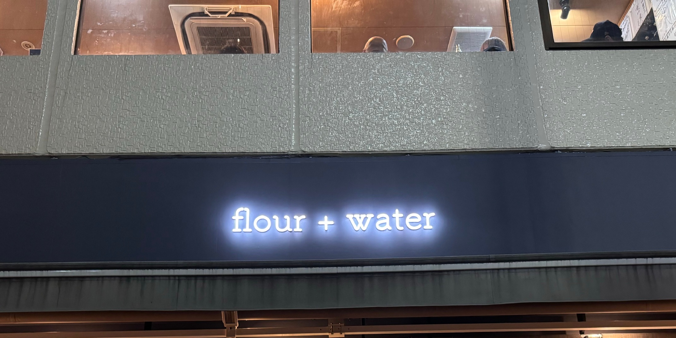 【中目黒】昼間は大行列のパン屋《flour+water》 のディナー《DRA7》レポ！HBD祝いも可！