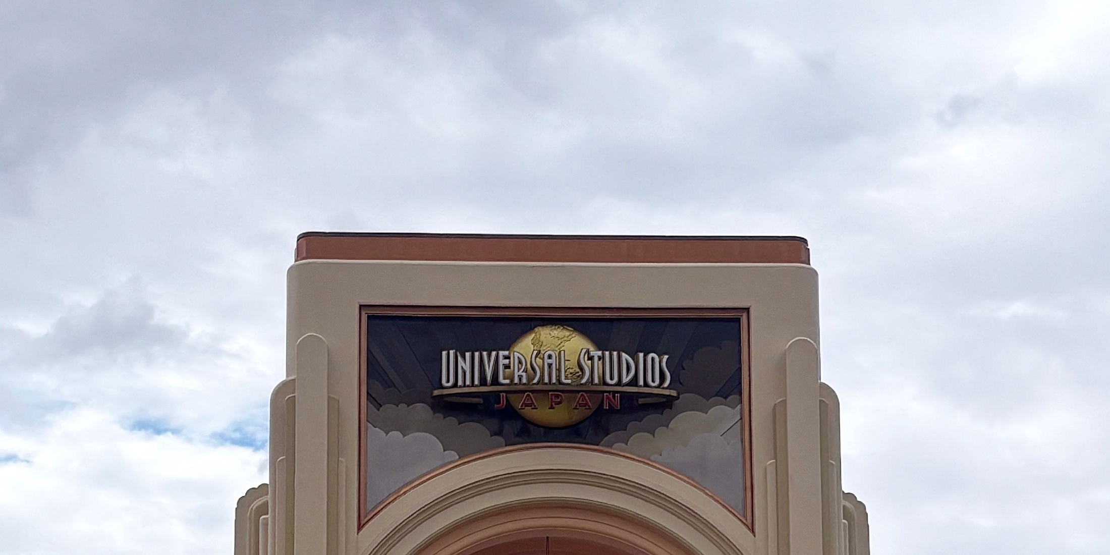 【大阪・USJ】期間限定を楽しむ！かわいい装飾に包まれるUSJのイースターは今月まで！