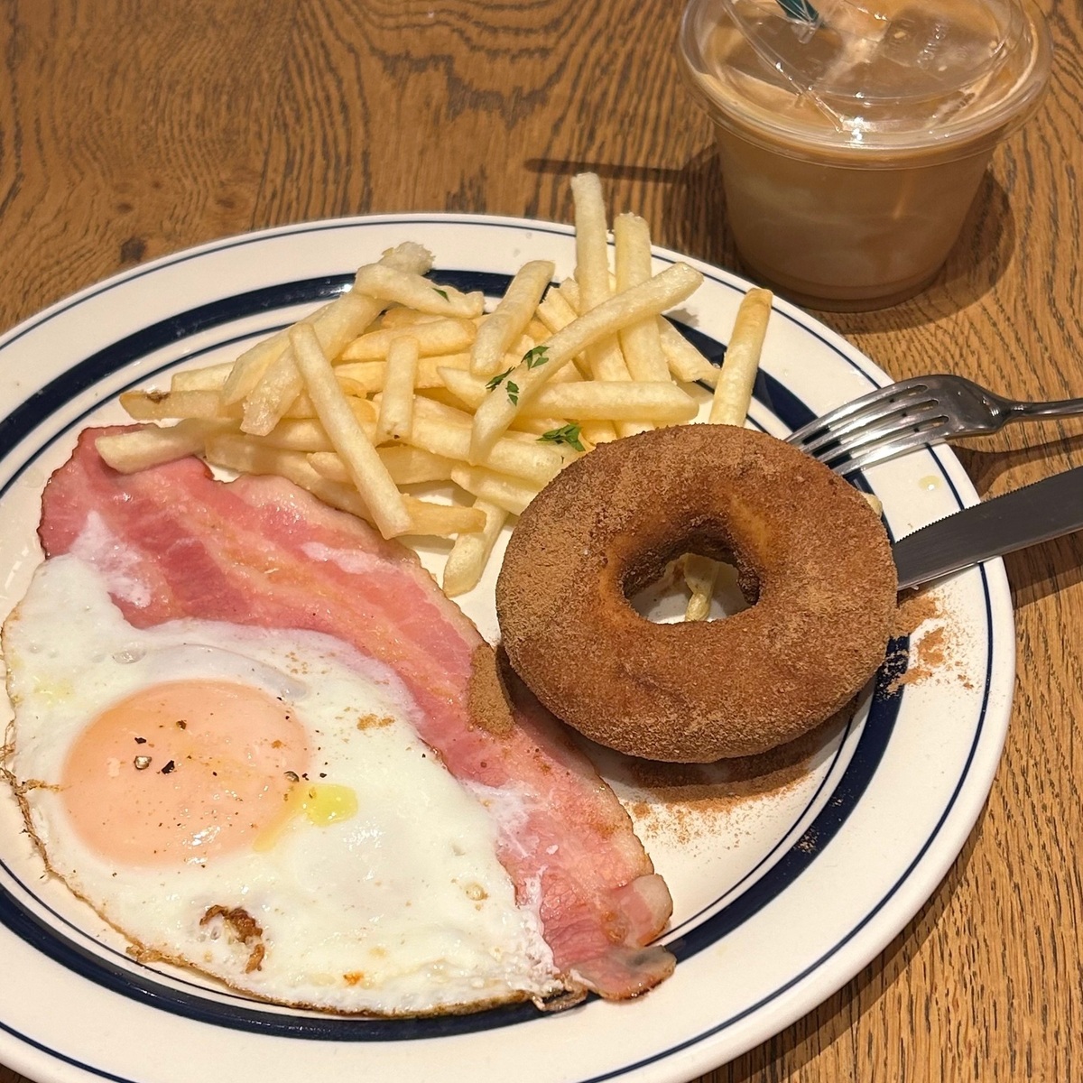 【東京・蔵前】種類が豊富！揚げたてドーナツを選ぶワンプレートが可愛いカフェ「Pretty Good Coffee & Donut」