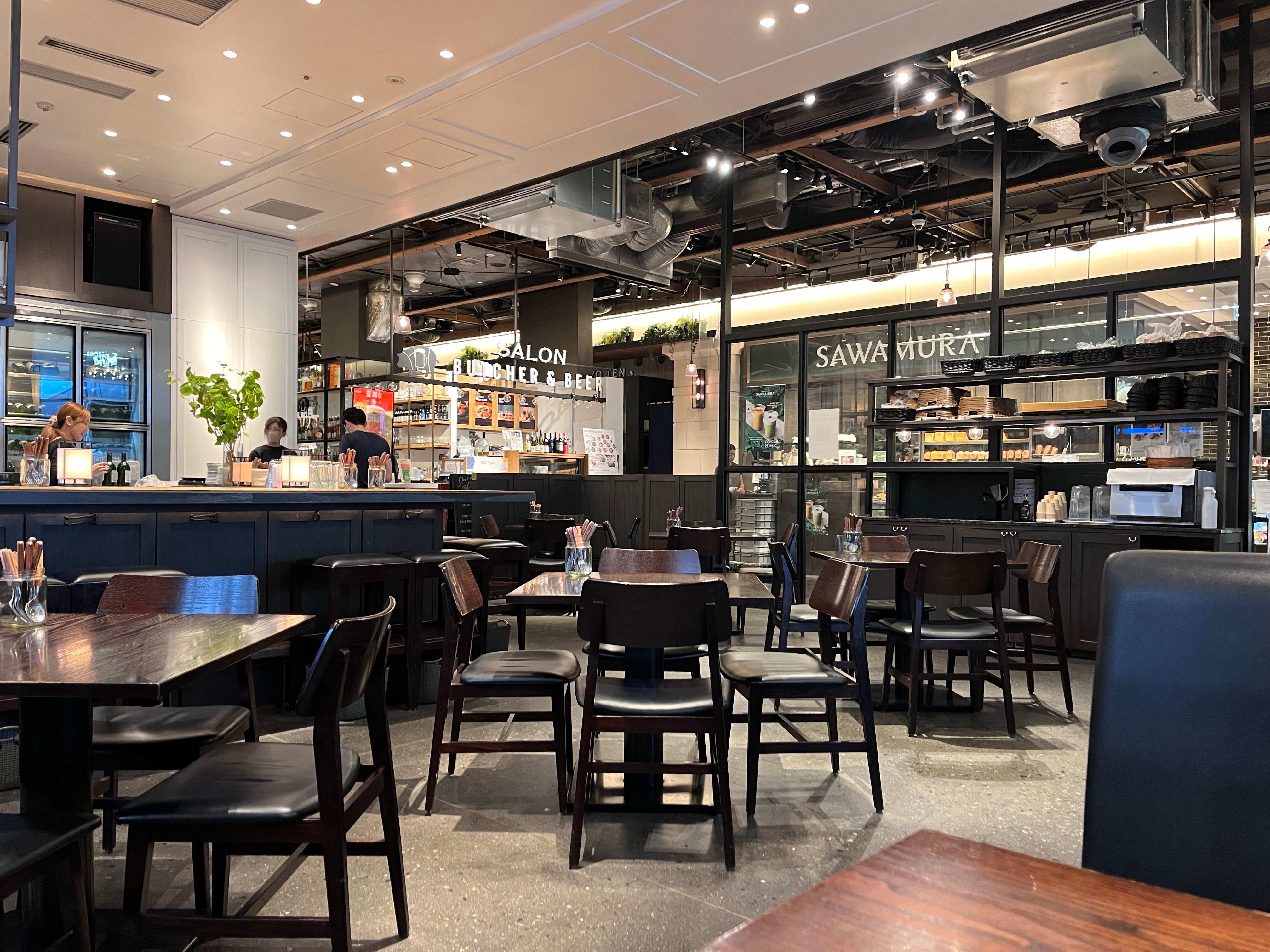 ベーカリーモーニング　ベーカリー＆レストラン沢村　内観