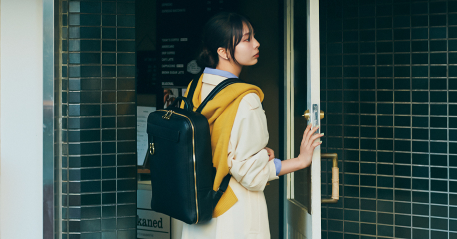 TUMI ・ レディースカジュアル巾着型 大容量リュックサック 旅行