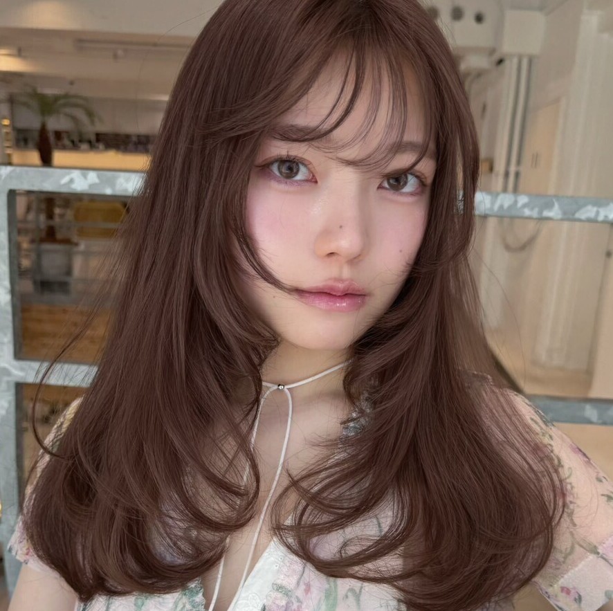 【伸ばしかけ前髪アレンジ】肌透けシースルーバングで小顔見え！ 中顔面短縮も夢じゃない