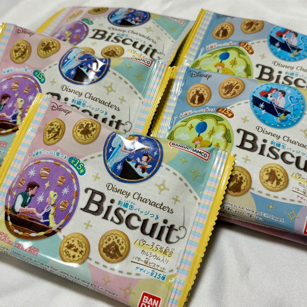 【見つけたら絶対買って！】前回売り切れ続出！大人気のディズニーキャラクターズ刺繍缶バッジビスケットが再販！開封結果は…？