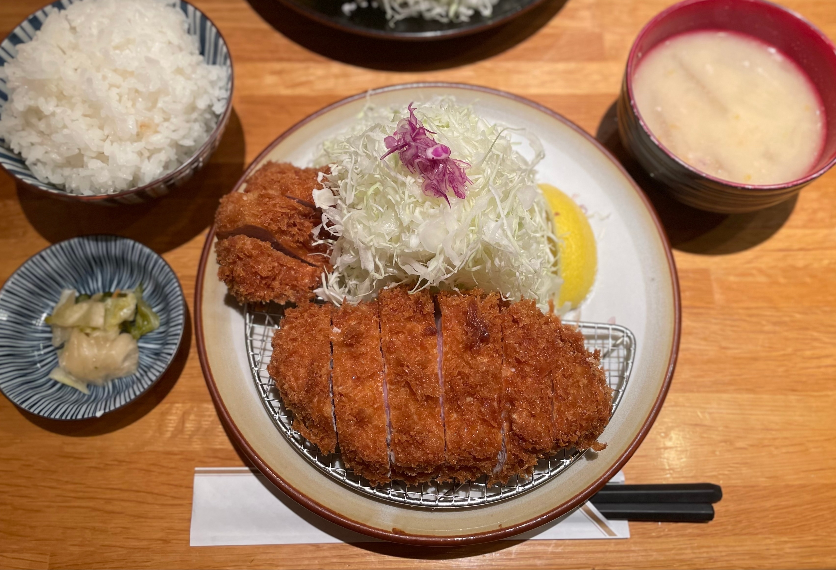 【横浜市　馬車道】蒲田に本店を構える名店『とんかつ檍　横浜馬車道店』 肉厚でジューシーな極上のとんかつを味わってみて 