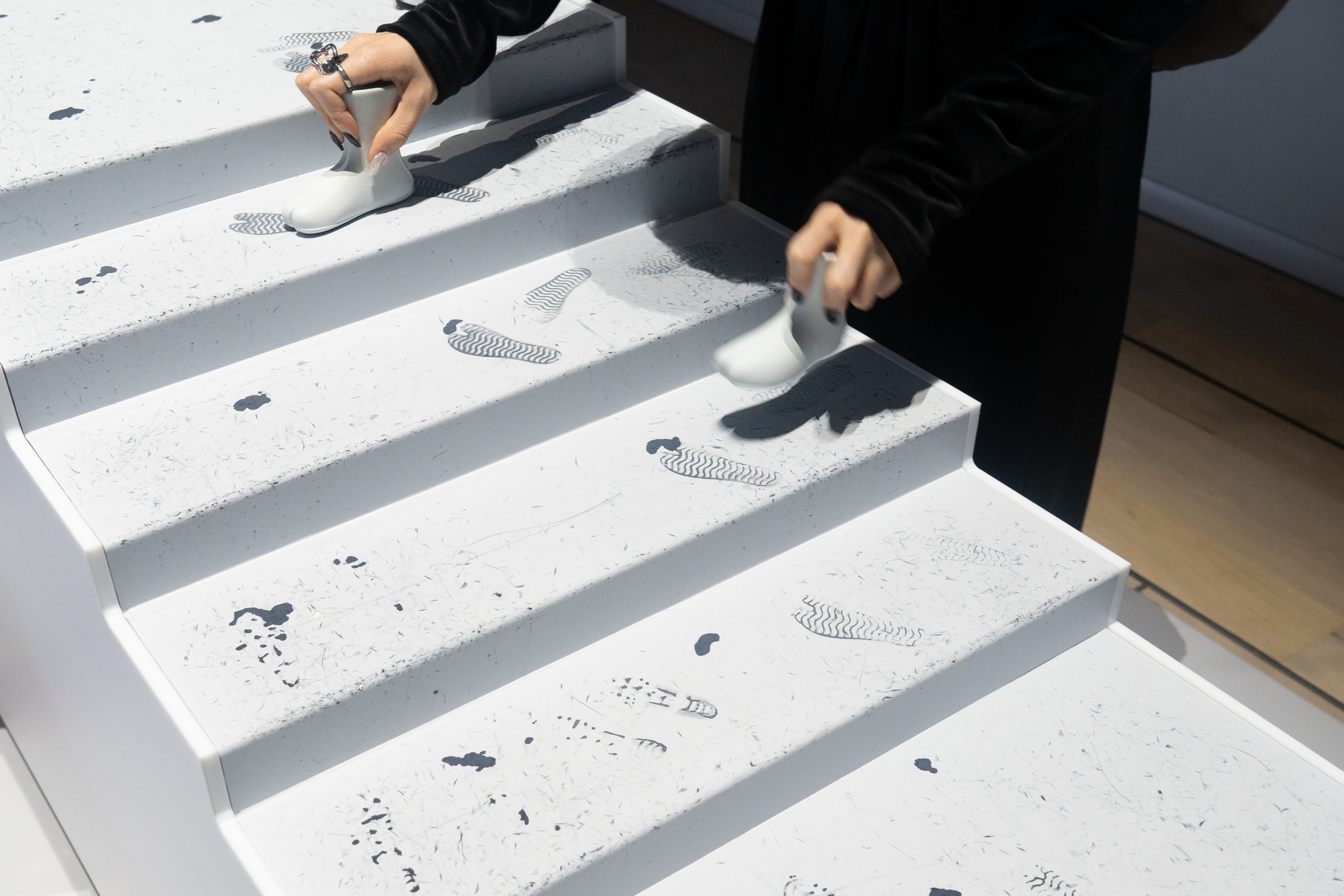 『デザインあ展neo』　くつ底ハイキング