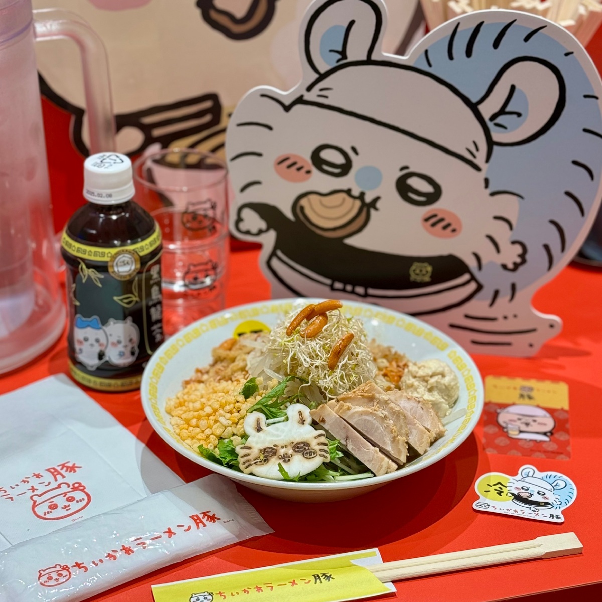 渋谷『ちいかわラーメン 豚』予約方法＆全メニュー！ グッズ・装飾も徹底レポ