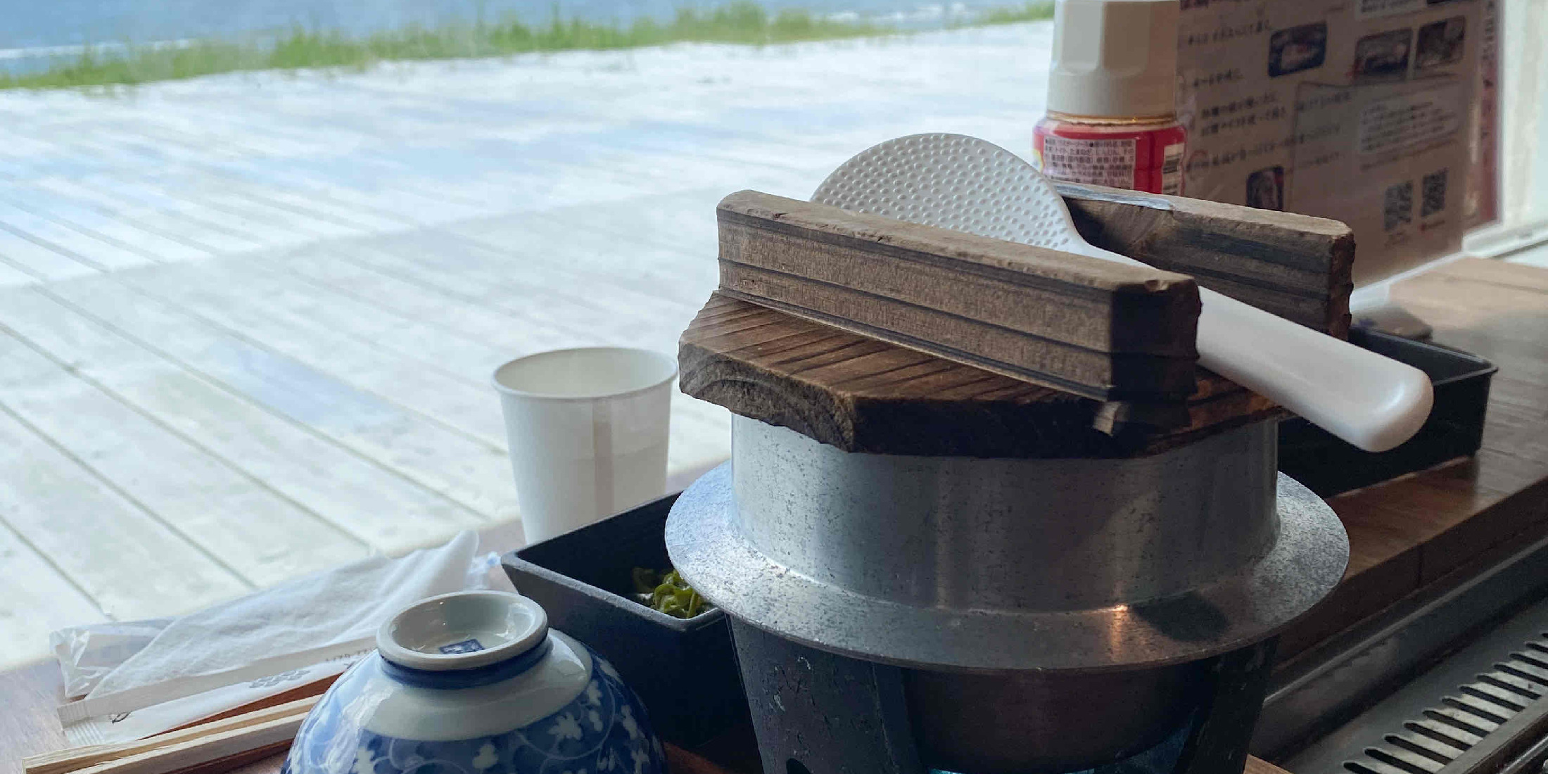 【石川県羽咋市】日本海が間近に！絶好のロケーションで能登牡蠣ランチ『能登千里浜レストハウス』