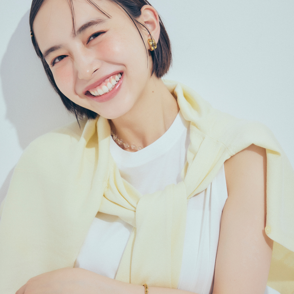 【井桁弘恵の通勤コーデ】UVカット機能つきのカーディガンが夏の味方！