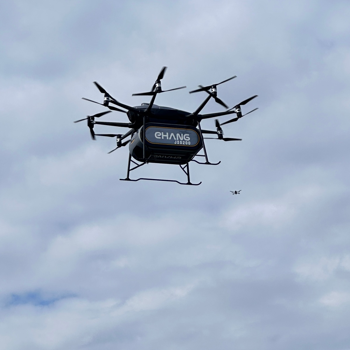 【石川県珠洲市】国内初！空飛ぶ車？！奥能登でドローンタクシーの試験飛行！🚙　青の洞窟　