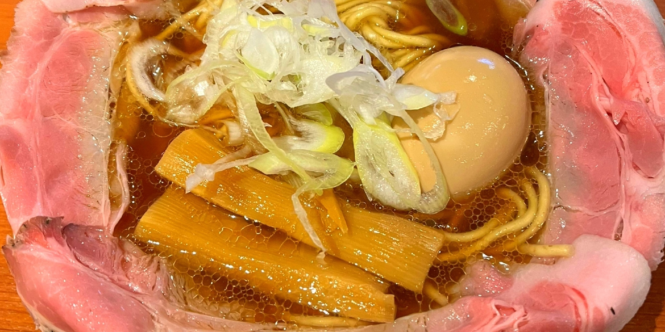 【大阪・心斎橋】女性もサクッと気軽に入れるおしゃれなラーメン屋！『ラーメン大戦争』