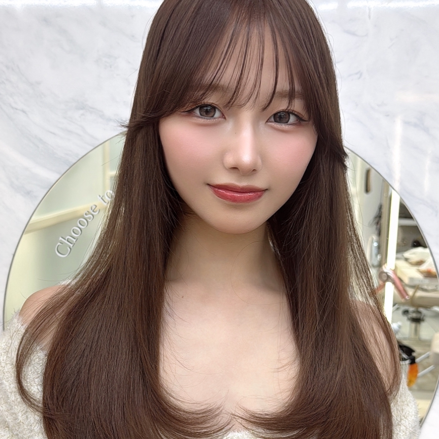 【時短で通勤にもおすすめヘア】巻かなくてもサマになる、きれい見えロング