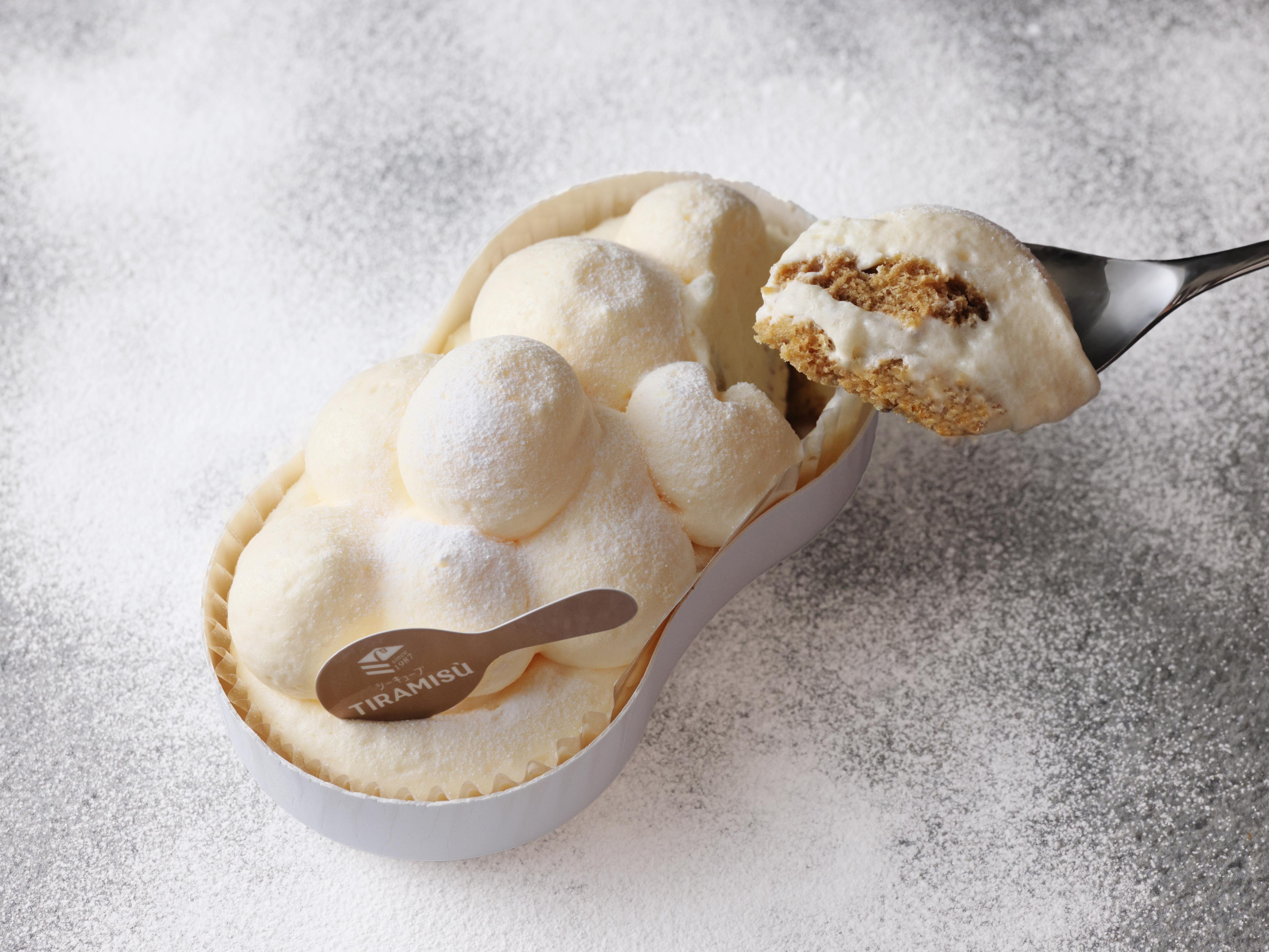 ホワイトティラミスラテ【シーキューブ TIRAMISÙ】