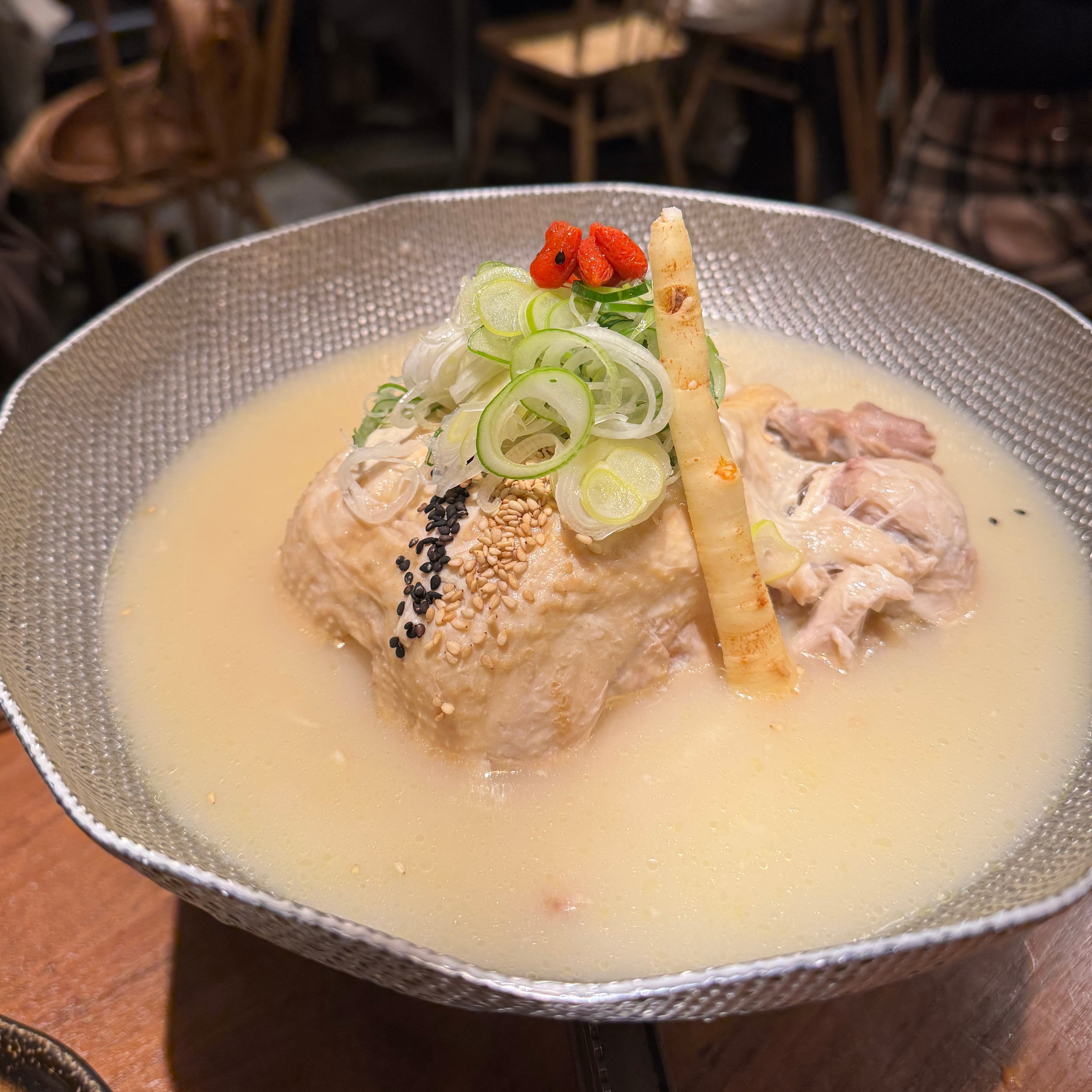 【東京・恵比寿】女子会にもおすすめ！トロほろ参鶏湯が絶品！恵比寿の「CLASSIC参鶏湯」