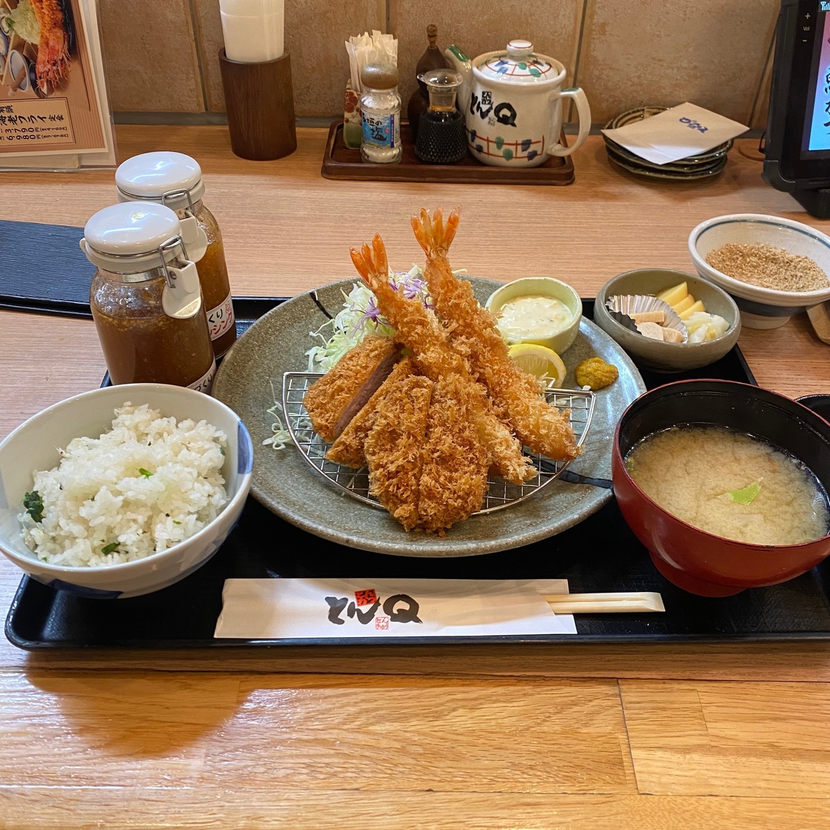 【関東┊︎とんかつ】ホスピタリティー満点のローカルチェーン店のトンカツが美味しすぎる！！！