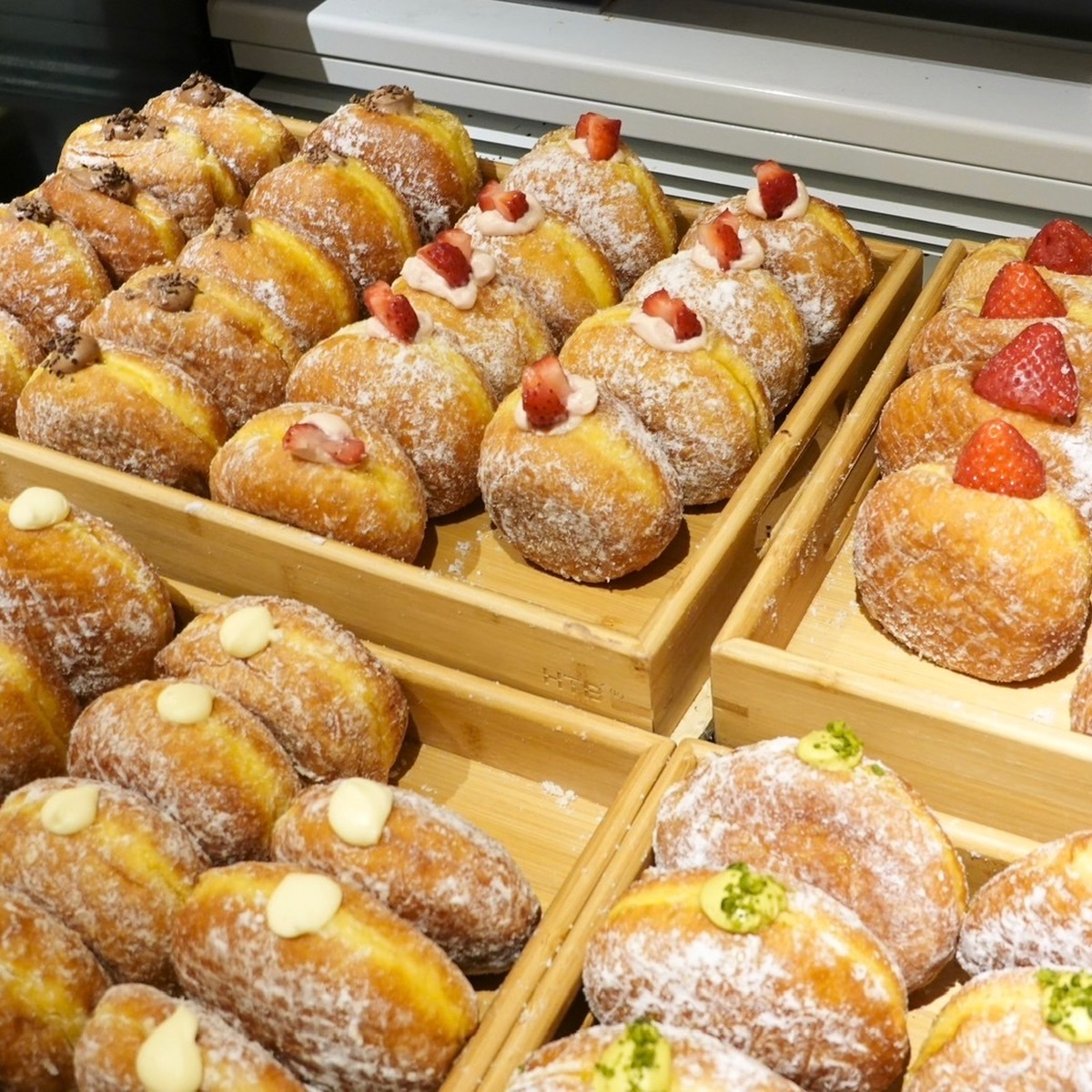 【東京都:自由が丘】もちもち食感がくせになる生ドーナツ専門店！「We Love Donut自由が丘」