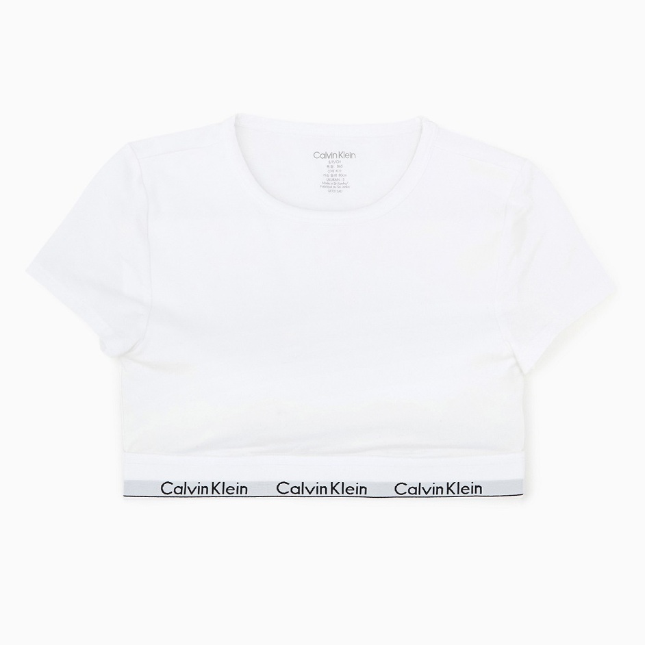 Y2Kブームで人気沸騰！ 今買うなら『カルバン・クライン』の白Tシャツ