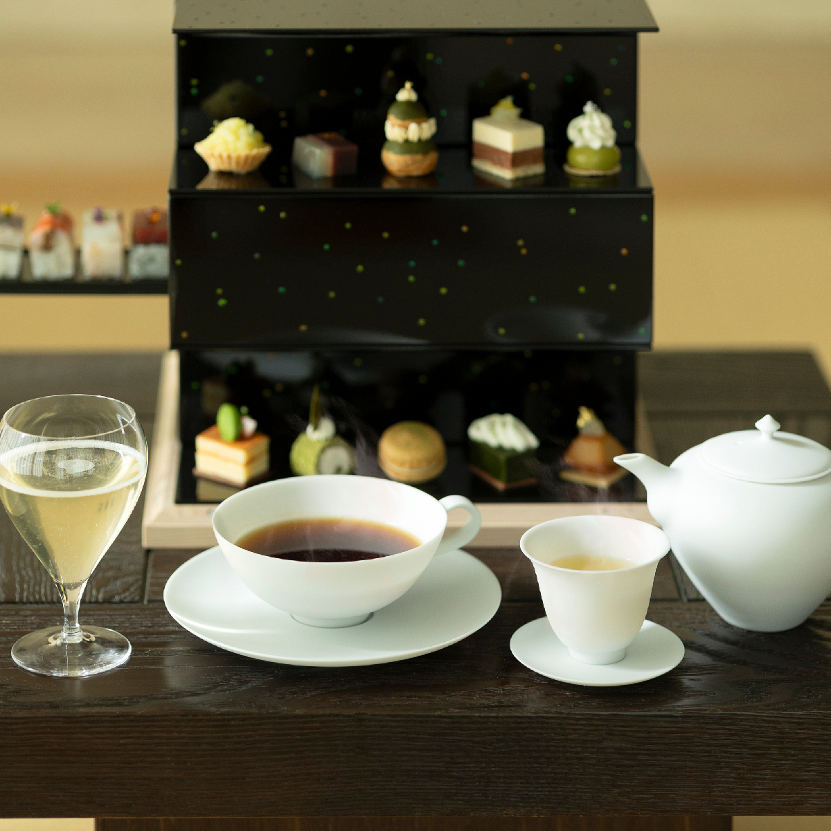 【星のや東京】 風薫る季節に新茶や旬の果物を堪能する「Nipponキュイジーヌ 新緑アフタヌーンティー」が新登場