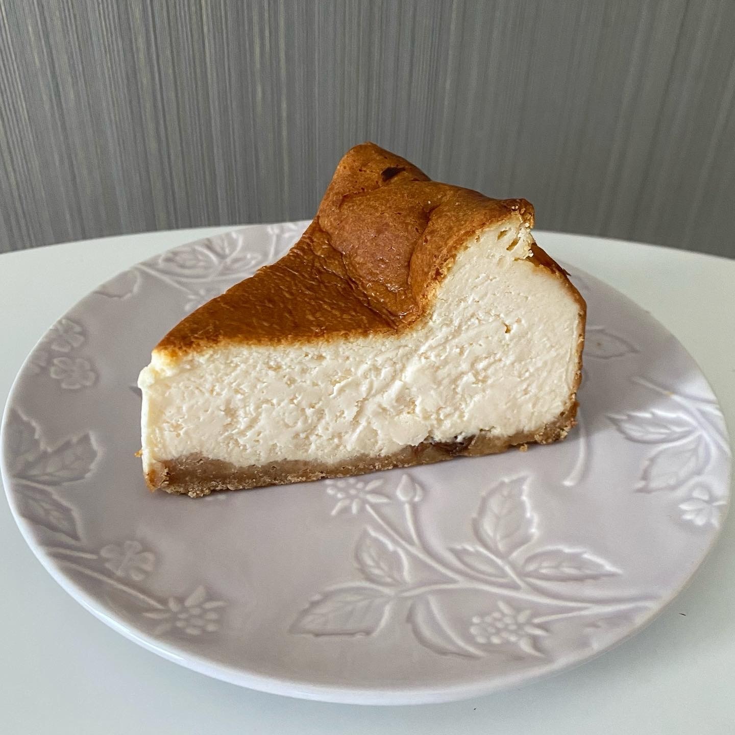 クリックでトリミング チリムーロ ベイクドタイプのチーズケーキ