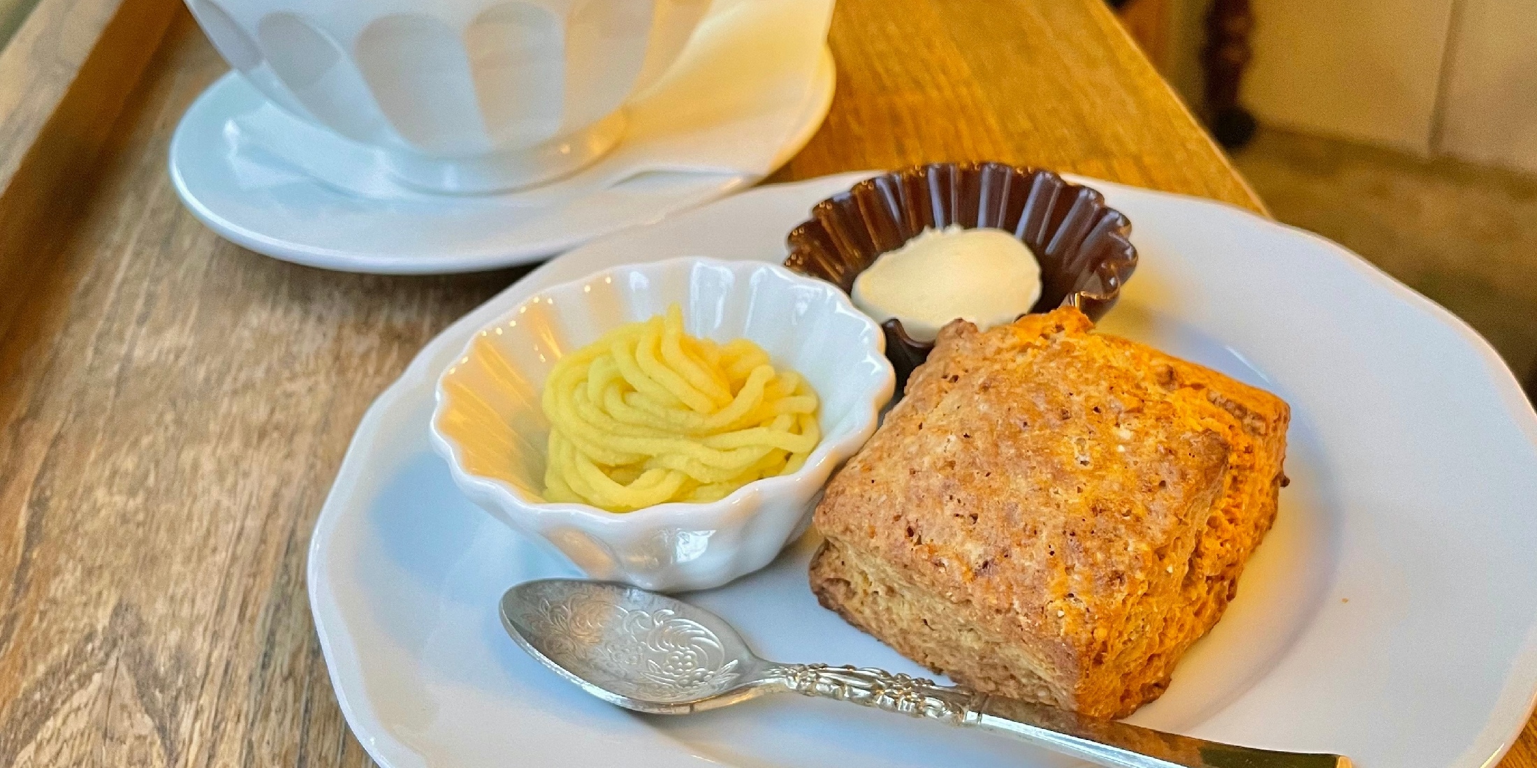 【秋スイーツ】《サクッと食感のスコーン×おいも》を楽しめるおすすめカフェ