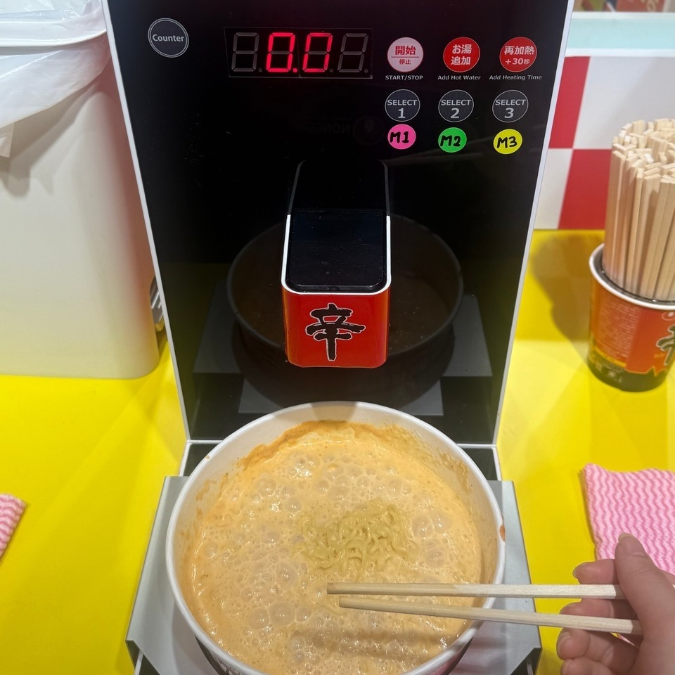 【原宿】韓国好き必見！あの話題アレンジが食べられる日本初上陸の辛ラーメン専門店に行くべき理由