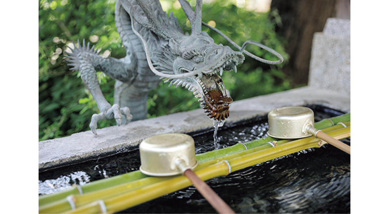 行田八幡神社「なで桃」