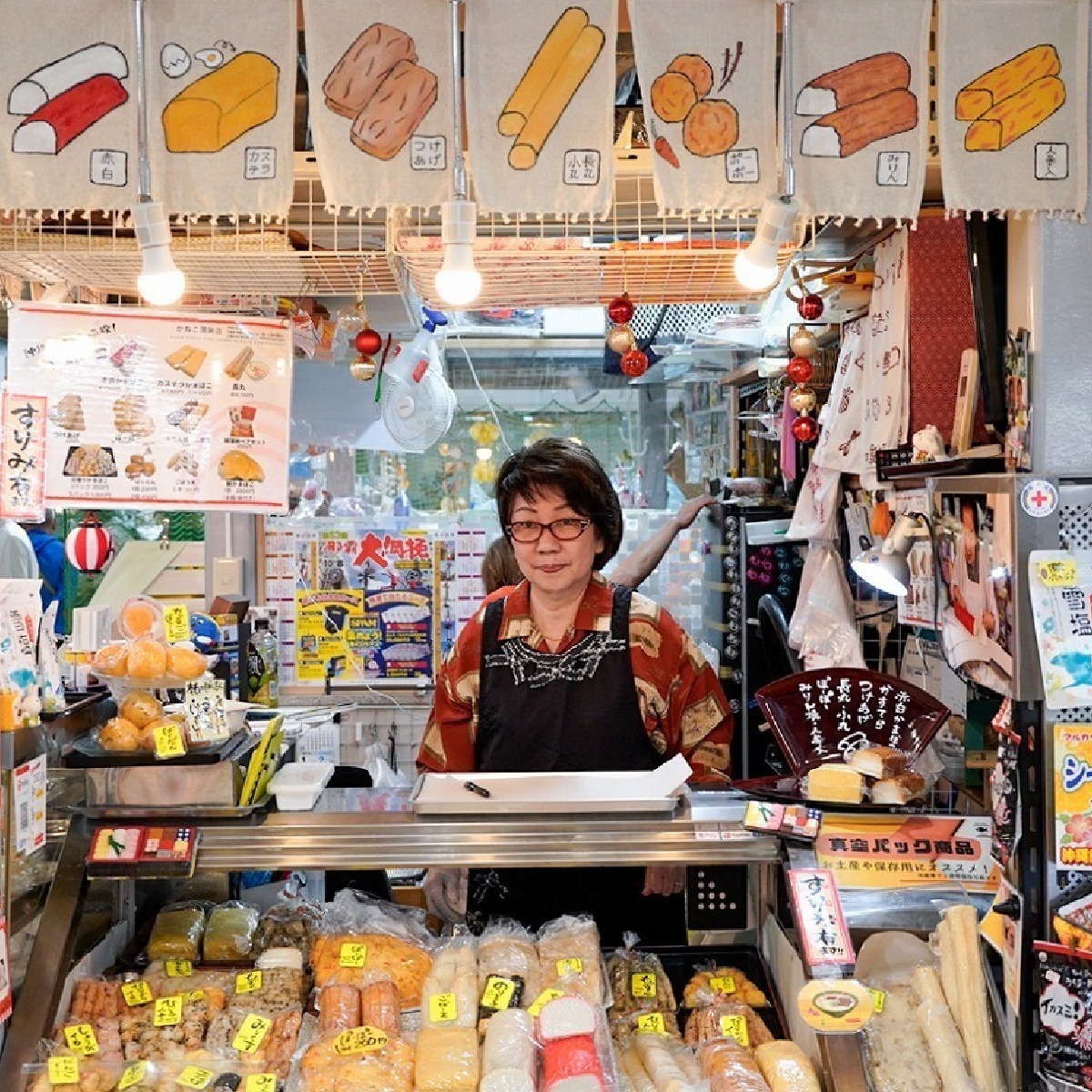 【沖縄】ユニークな食材や店主との出会いが楽しい市場満喫ツアー【「OMO by 星野リゾート」で発見旅】