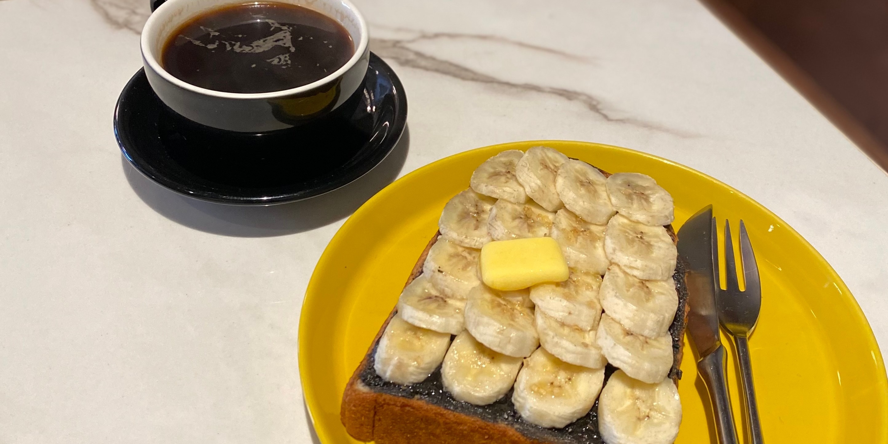 【東京・松陰神社前】魅惑のバナナトーストが絶品！世田谷線沿いおしゃれカフェ「BY & BY COFFEE & BAR」