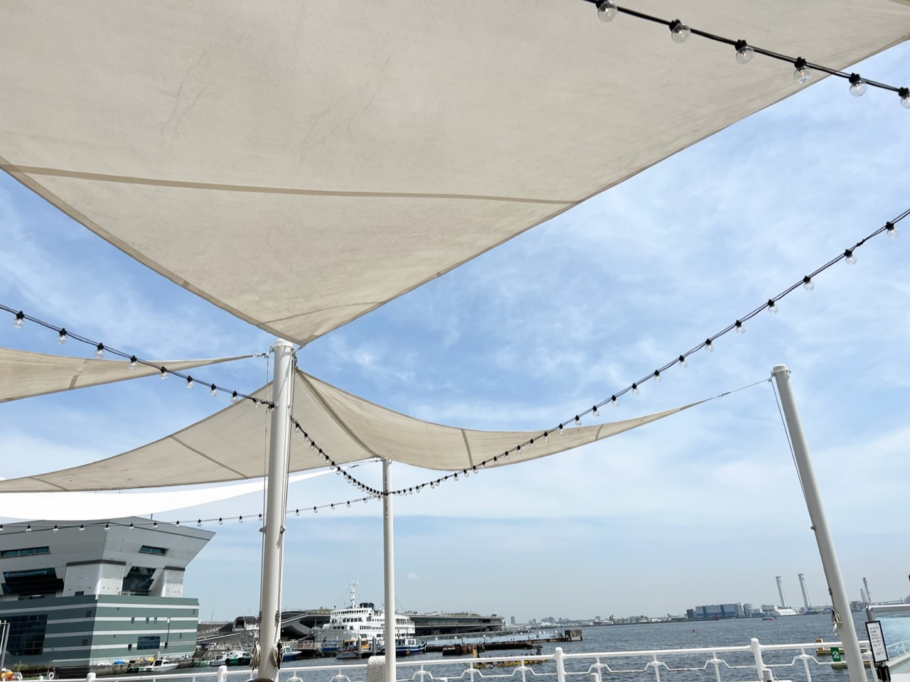 みなとみらい「THE WHARF HOUSE」　青空