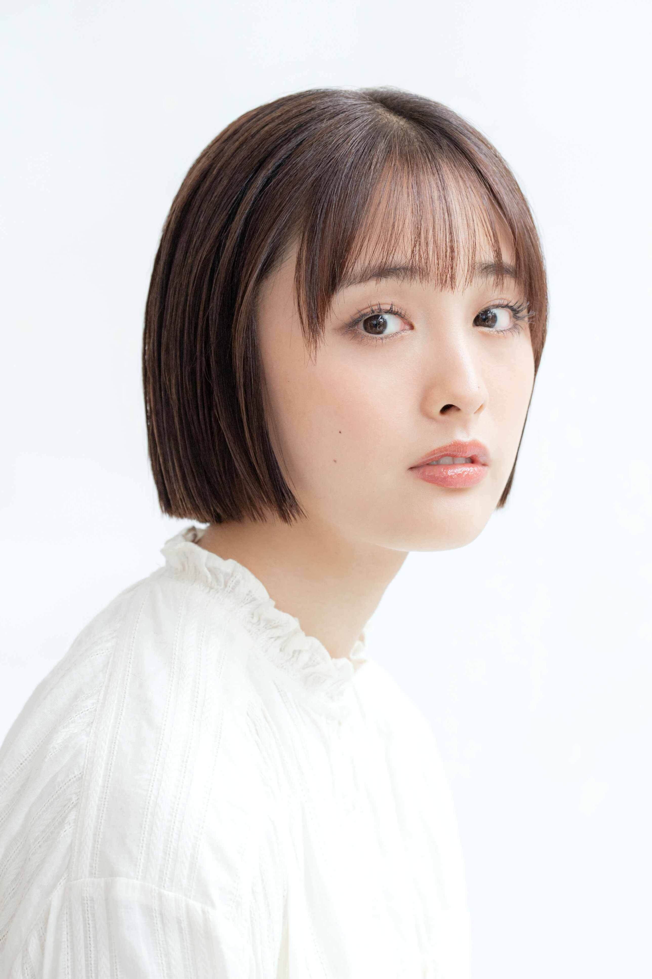 MORE専属モデル 大友花恋が「洗練ミニボブ」に大胆チェンジ！