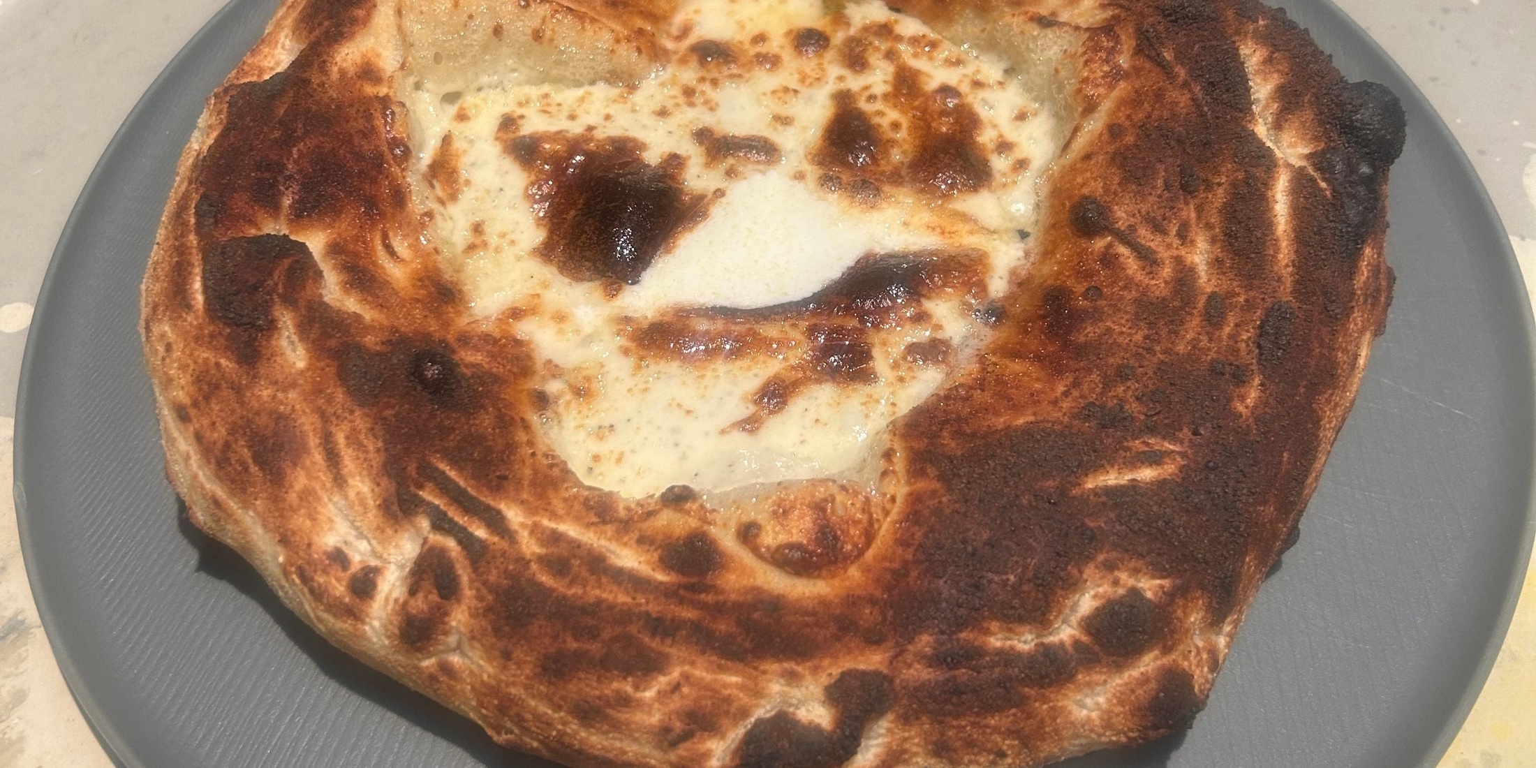 【東京・神楽坂】食べログ日本１ ミシュランビブグルマンのピザ店【400℃ PIZZA TOKYO】