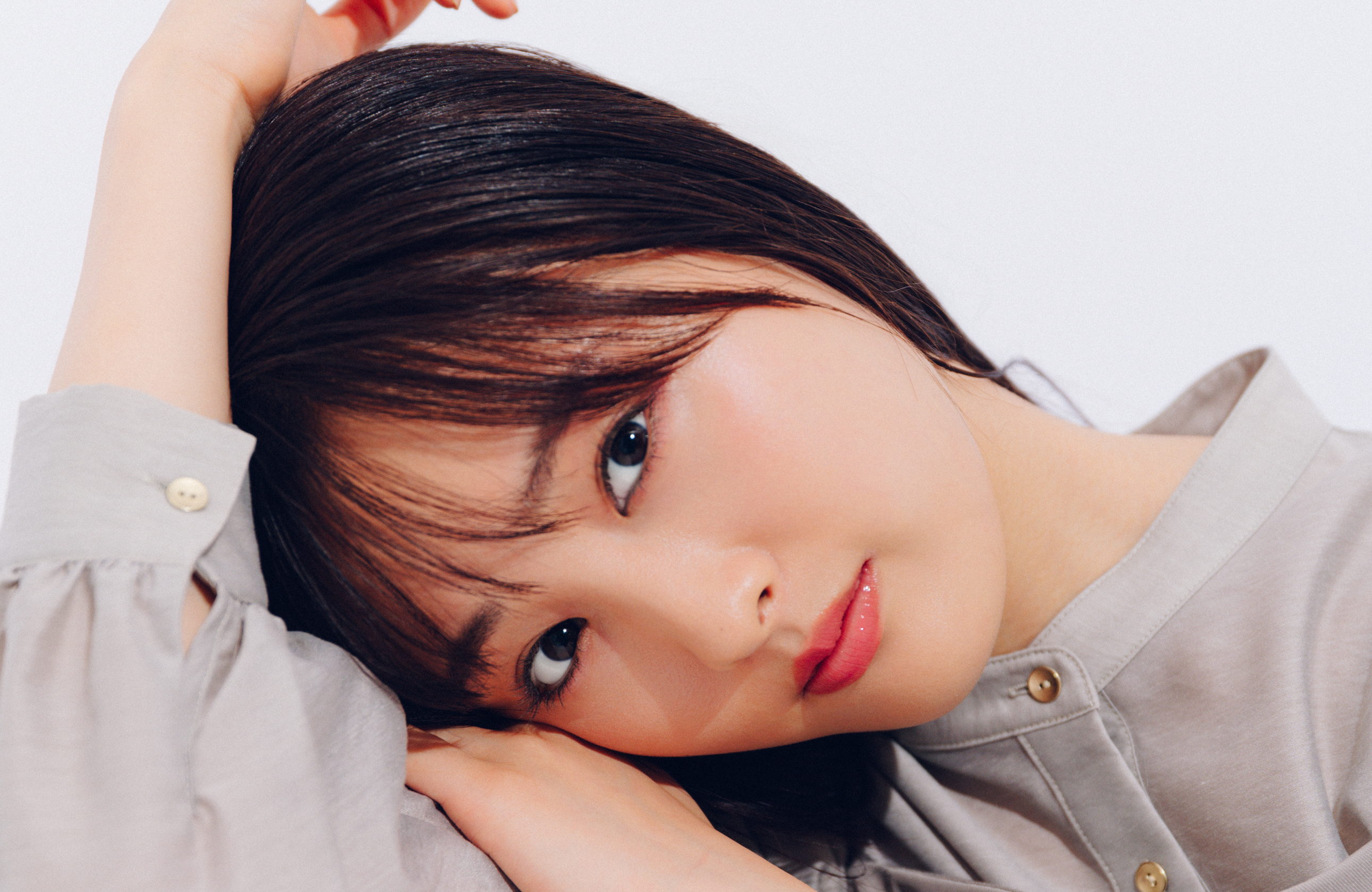 【大友花恋の通勤コーデ】リラックス感とカッコよさを兼ね備えたサロペットが重宝