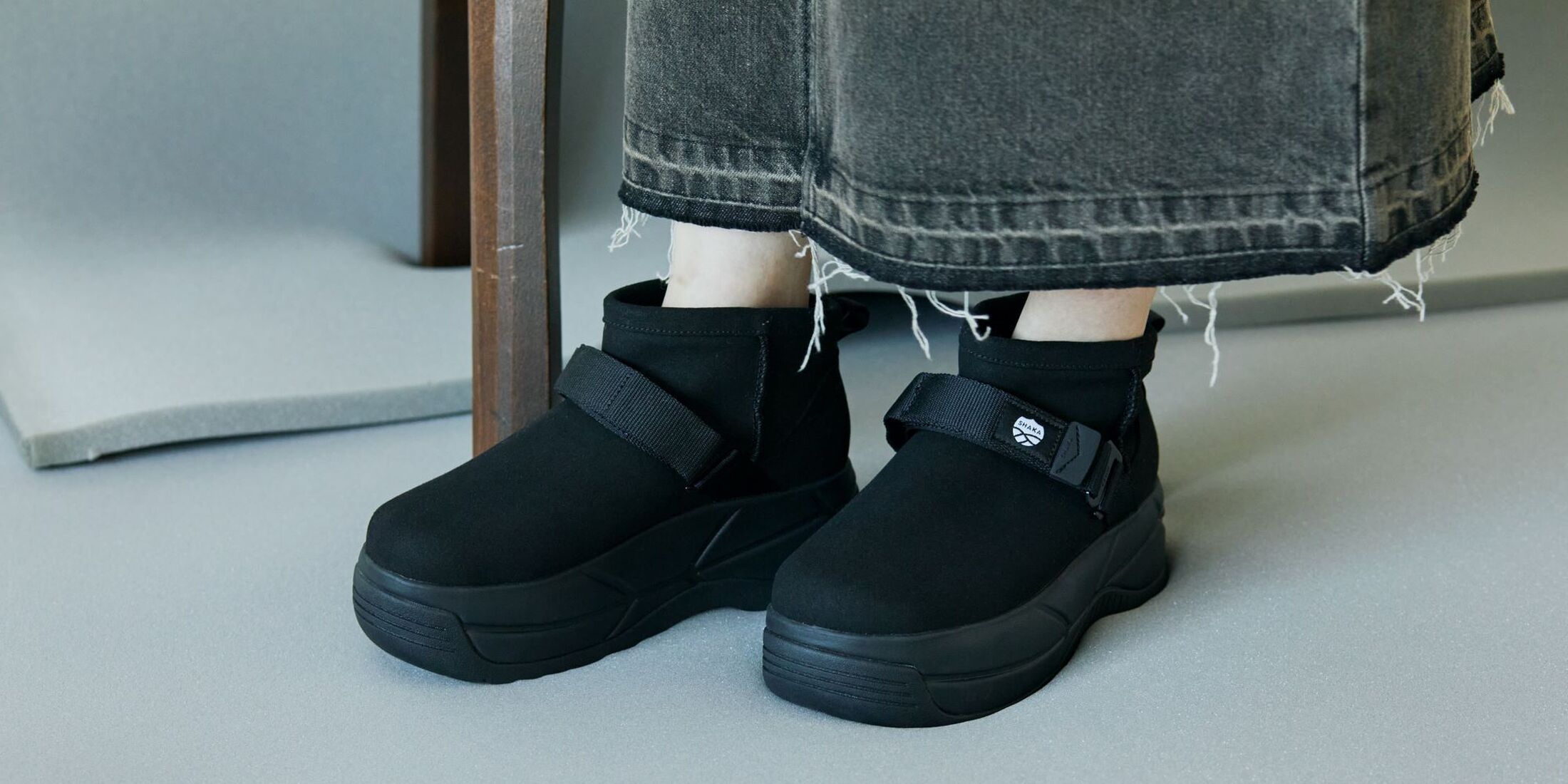 《Instagramフォロー＆いいねで応募》『SHAKA』の新作厚底ムートンブーツを3名様にプレゼント！