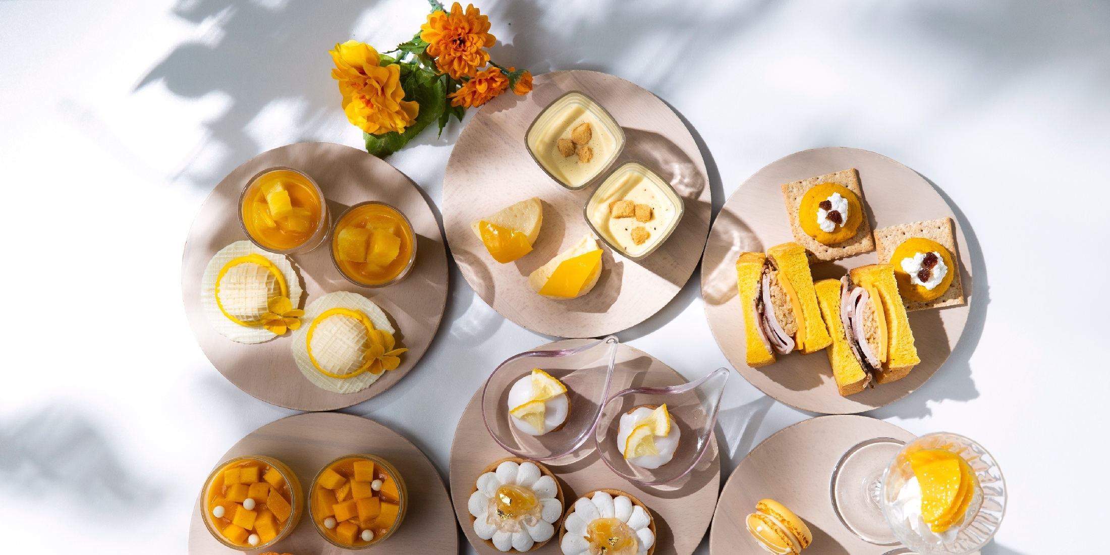 【東京】六本木ヒルズ「THE SUN & THE MOON (Restaurant)」で、ひまわりとマリーゴールドをテーマにしたアフタヌーンティーが登場！