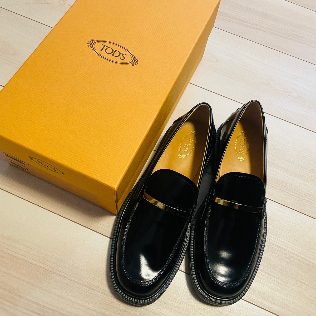 1足持っておくと便利！TOD'Sの万能ローファーはマストバイ！！