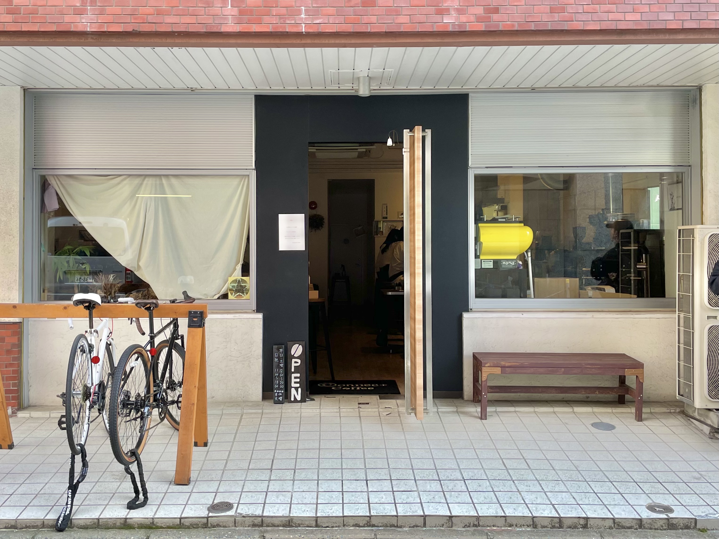 福岡天神にある世界トップクラスのラテアーティスト安藤貴裕さんがオーナーの大人気カフェ“ConnectCoffee”